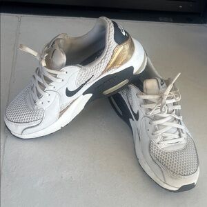 EUC Nike Air Max Sneakers 7